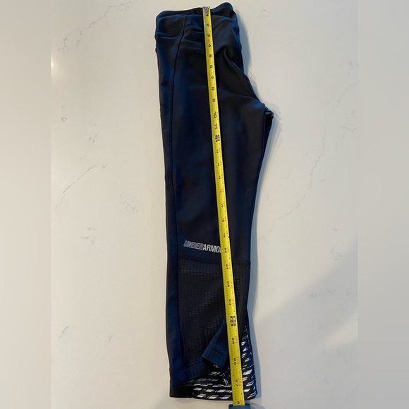 Under armor yoga pants - Picture 4 of 7
